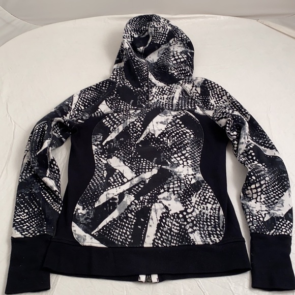 Lululemon Scuba full zip hoodie in Static Mist black and white 6 - Picture 6 of 12